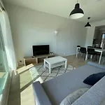 Spacious For 6 With Sauna Apartman
