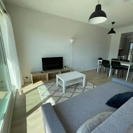 Spacious For 6 With Sauna Huoneisto