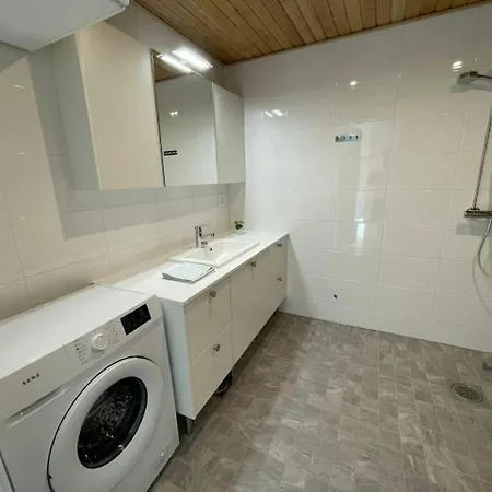 Spacious For 6 With Sauna