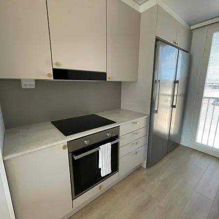 Huoneisto Spacious For 6 With Sauna